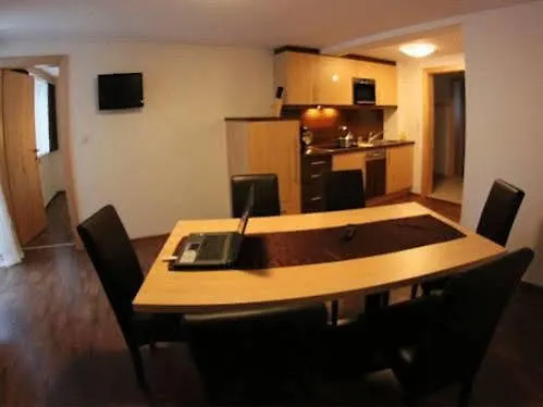 Praxmarer Apartament *