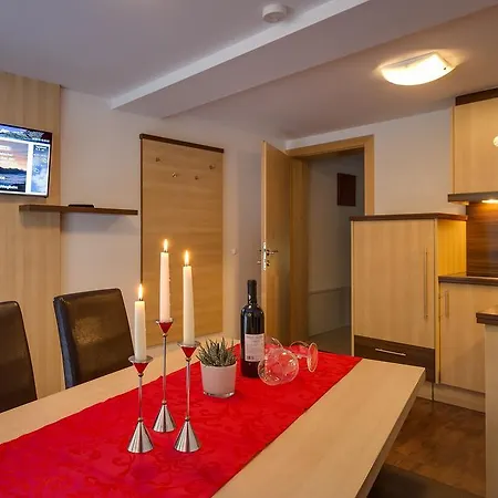 アパート Praxmarer ゼルデン