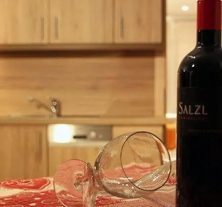 波莱斯梅勒公寓酒店